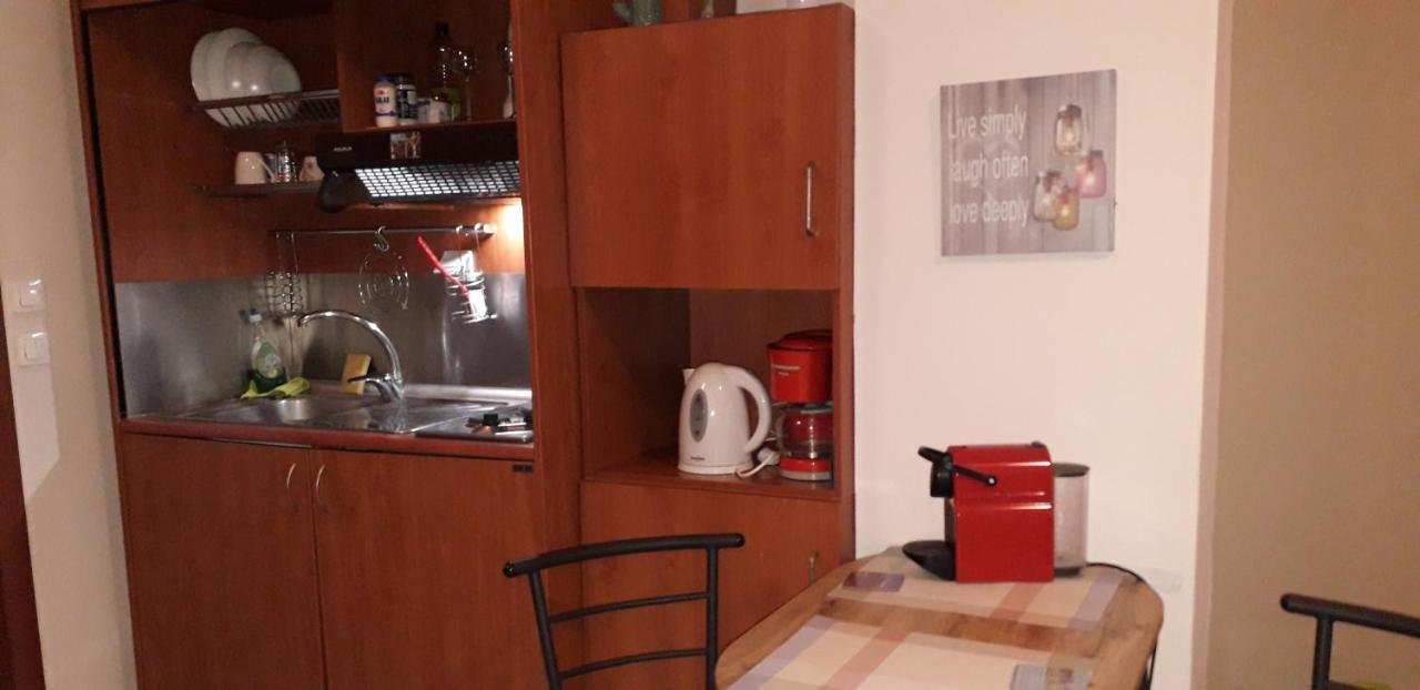 Ferienwohnung Central Bright Studio With Balkony Thessaloniki Exterior foto